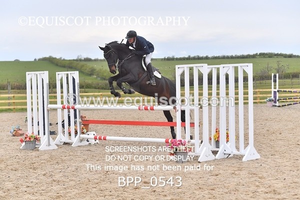 BPP_0543 - CLASS 4 FRI Senior Newcomers/ 1.10m Open