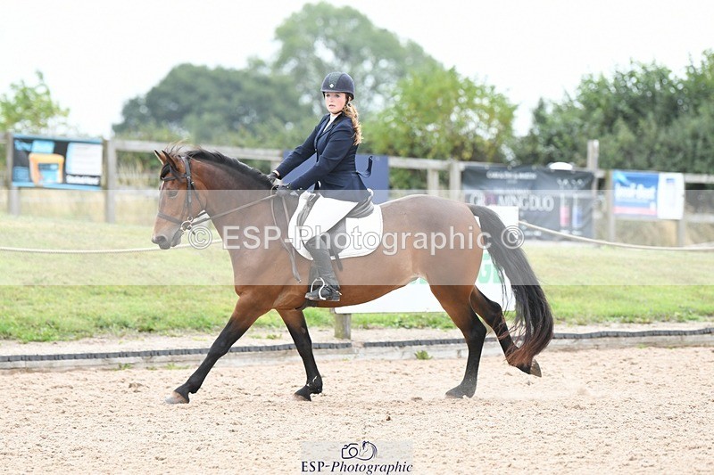 250807-111233-00502 - 90cm Round 1