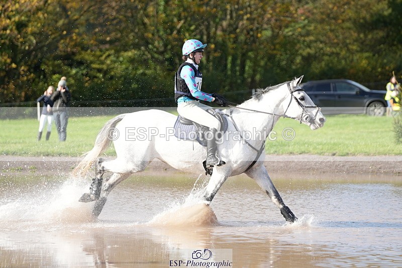 251024A-120514-08616 - B-109-Zoe.Davies