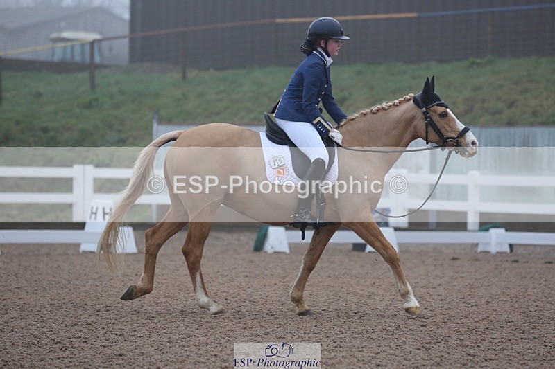 240217A-083440-00039 - 216-Olivia.Luscombe-Rosewater.Chamonix