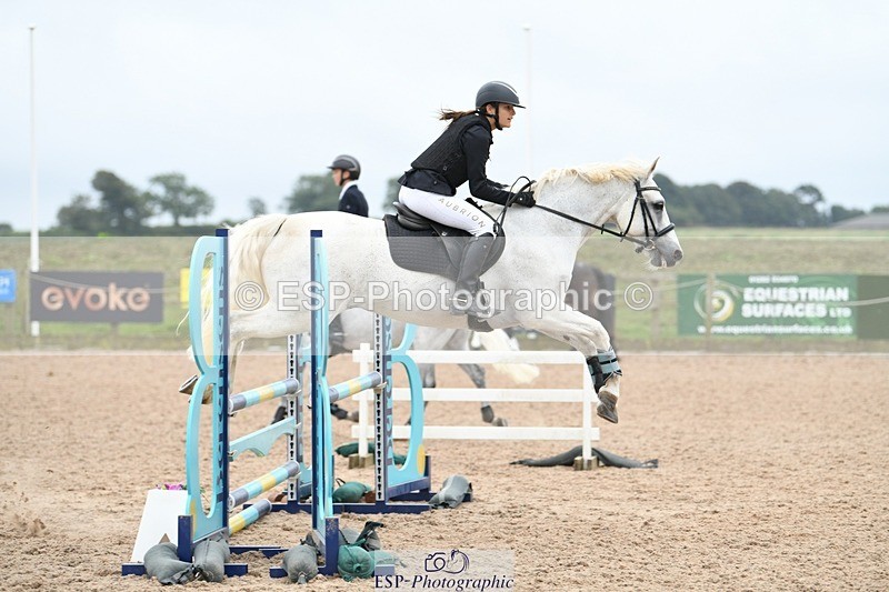 250807-110411-00435 - 90cm Round 1