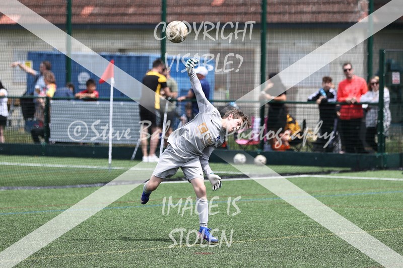 1DX32133 - Sun 14th U12 Boys