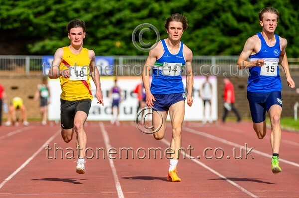 CEM26-923641 - Track Male Set One