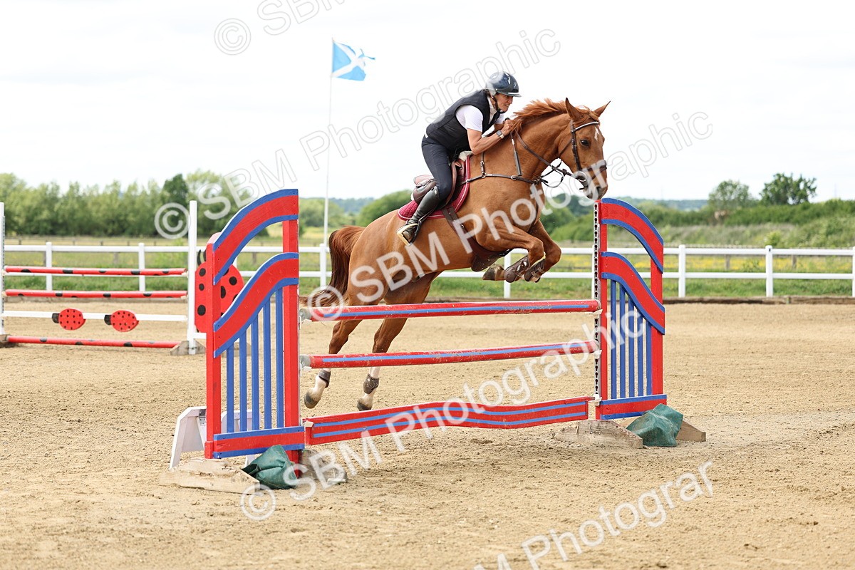 SBM_005946 - Class 19 - Senior Newcomers - 1.10m