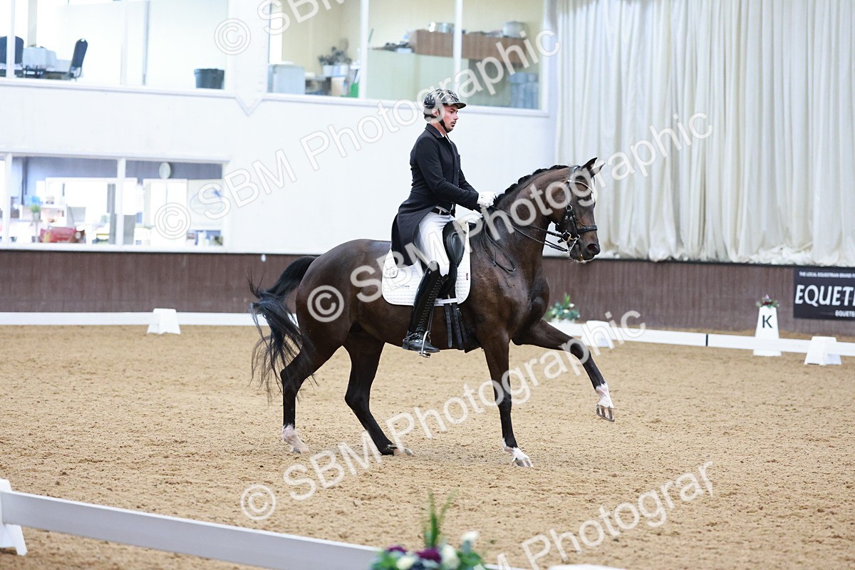 SBM_016670 - Class 5 - FEI INT II - 17.24-18.20