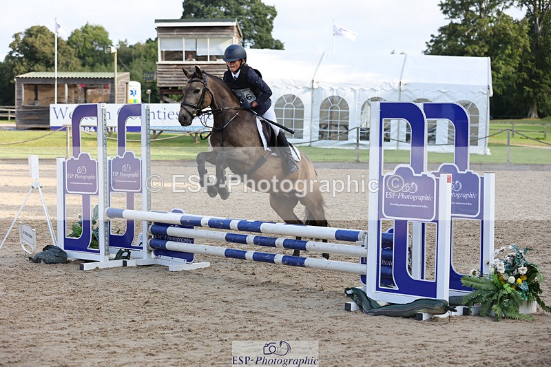 240823X-090124-14341 - 60cm R1 8.30 to 10.00