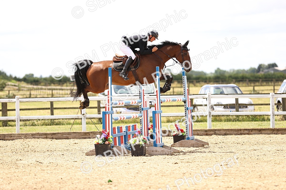 SBM_003567 - Class 22 - Senior Foxhunter 1.20m