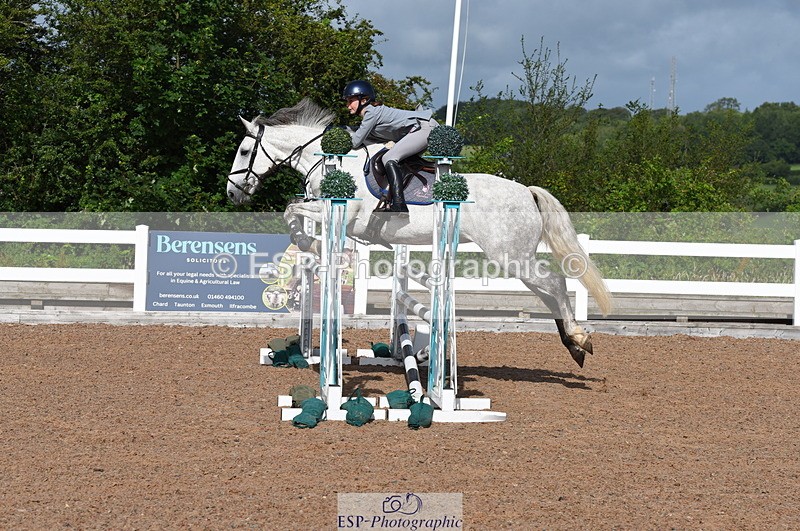 230715A-093730-00040 - Cls 11 Children on Horses 1.05m