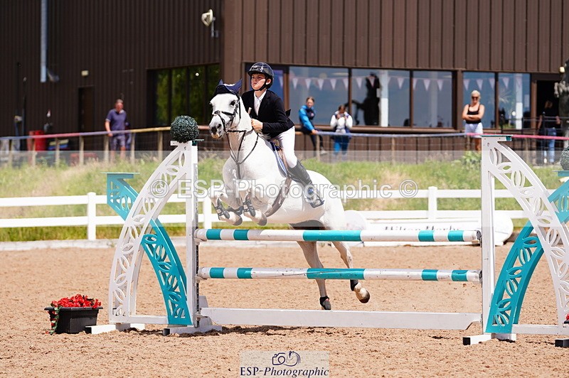 240629A-123530-05389 - Cls 18 Newcomers and 1m Open