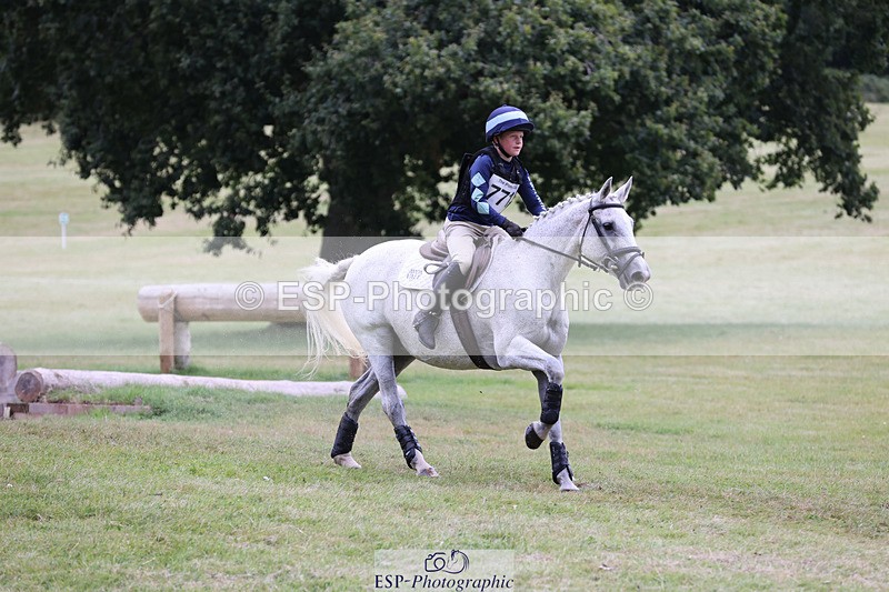 240825X-163302-37764 - 80cm XC 16.30 to 17.30