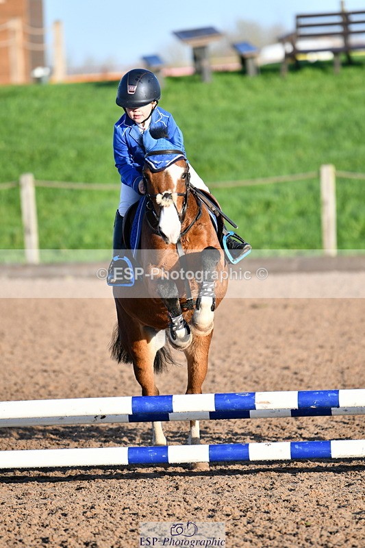 241026A-091411-00398 - SAT Cls 19 Clear Round 50cm