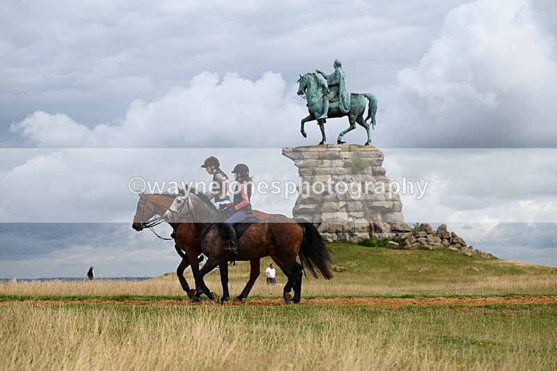 DSC_4434 - Time at Statue 09:50 to 11:09