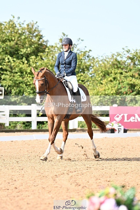 250815-100122-00264 - 026-Pippa.MorganDavinci.Vl