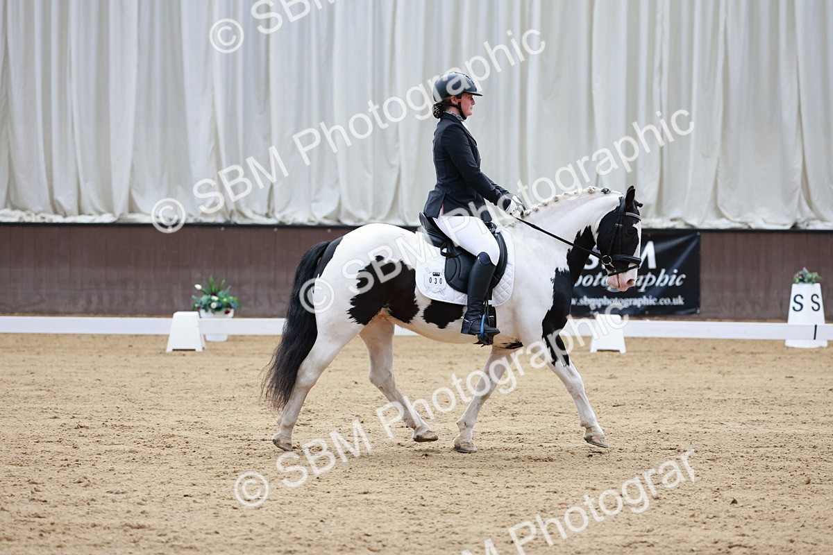 SBM_007220 - Class 6b - Novice 6 - 8.56-9.24