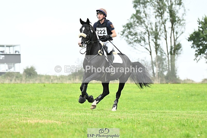 240831A-152725-04867 - 222-Max.Forster-HEVANS.ROYAL.REVOLUTION