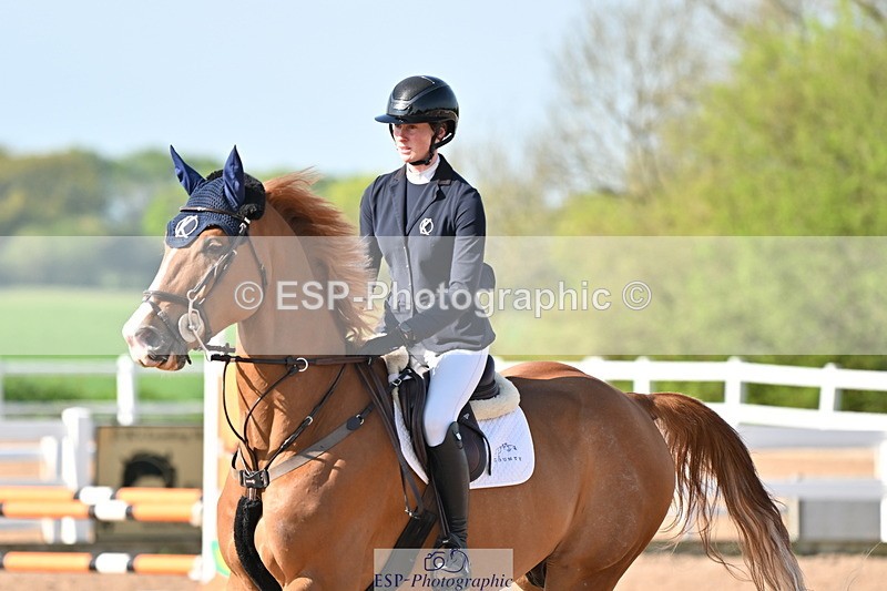 240509A-092526-00117 - Cls 1 British Novice and 90cm Open