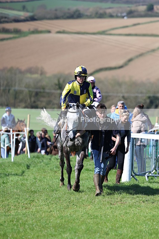 3E7A5336 - Race 4:  Maiden