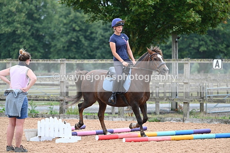 WJ7_7651 - Poles 10:00am