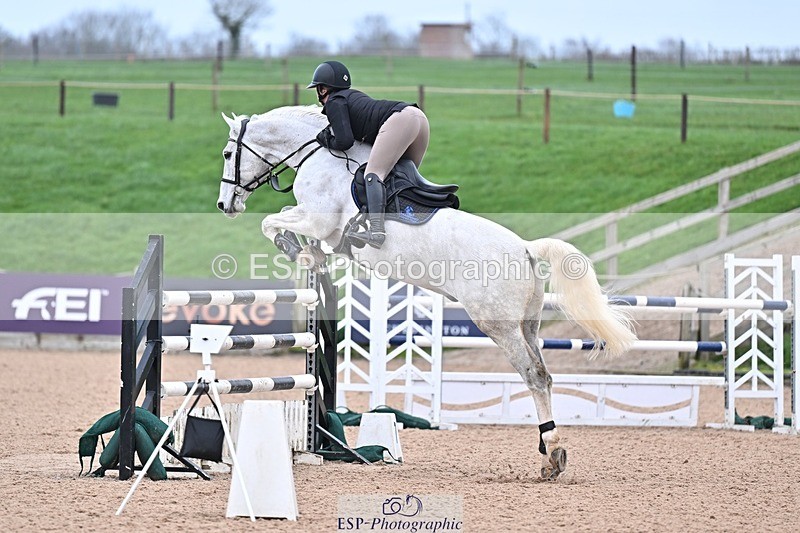 260211-135433-00625 - Cls 5 Foxhunter and 1.20m