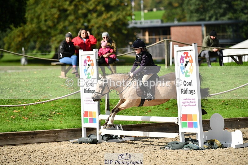 251004A-131112-01179 - Classes 6 & 7 60cm