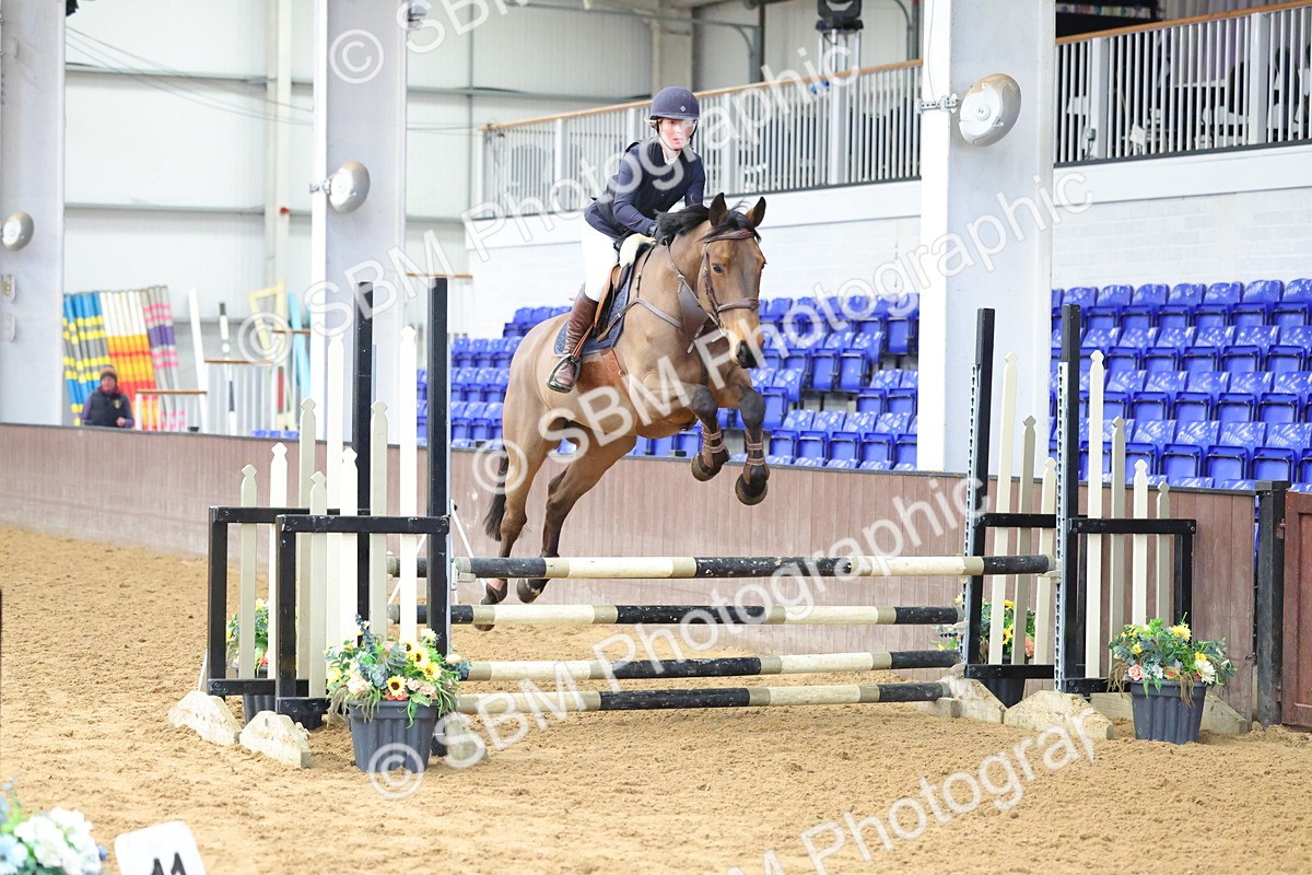 SBM_009701 - Class 20 - Senior British Novice/ 90cm Open - First Round (0.90m)