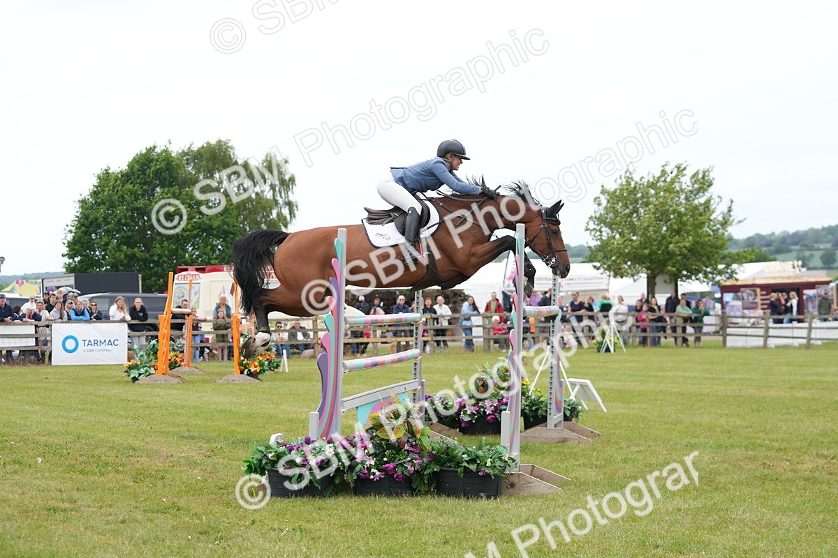 SBM_06373 - Class 202 - National 1.40m Open