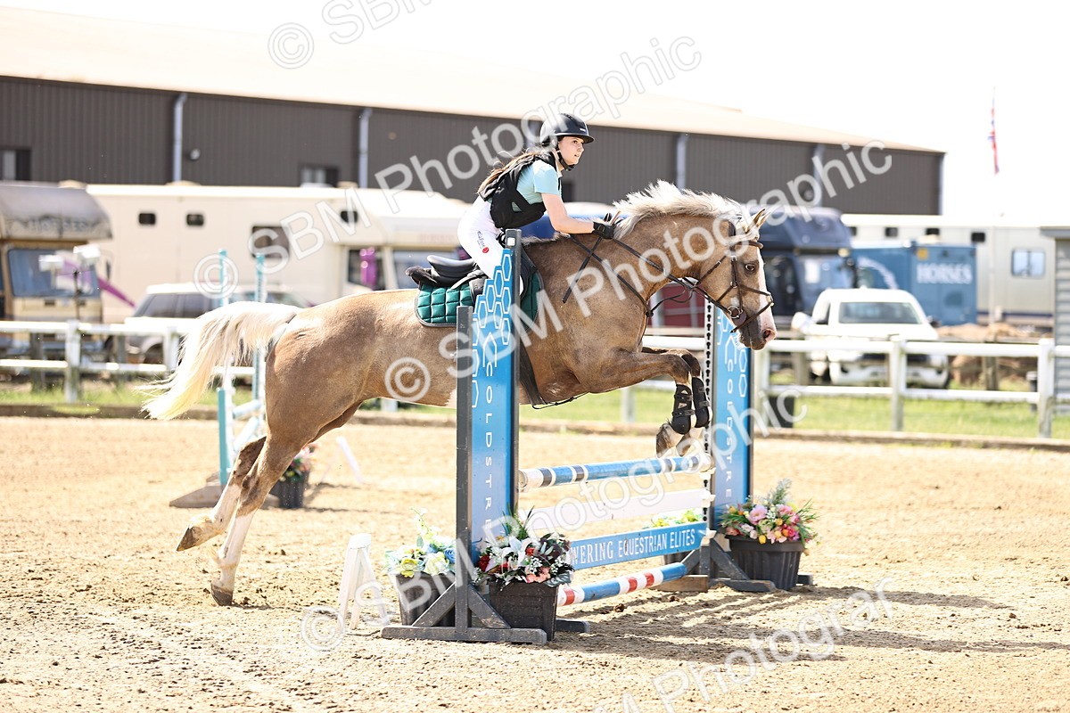 SBM_003559 - Class 8 - Clear Round