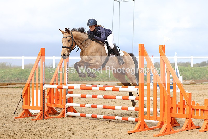 3E7A0898 - Class 4: Senior British Novice/90cm open