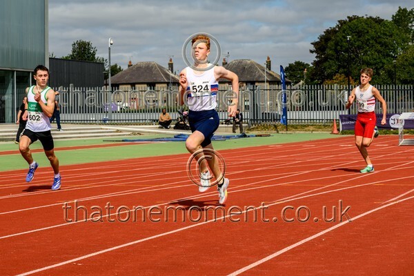 Age25SAT-915465 - Track Male