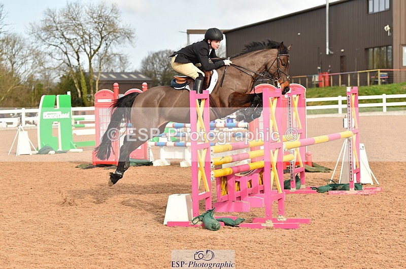 240210A-120938-01106 - Cls 8 Pony Newcomers & 1m Open