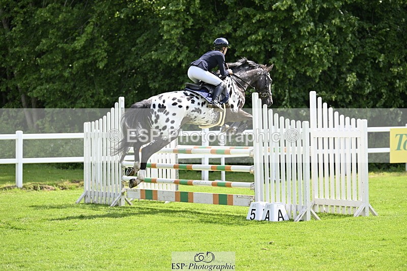 250613A-102305-00414 - Cls 1 Snr Newcomers and 1.10m Open