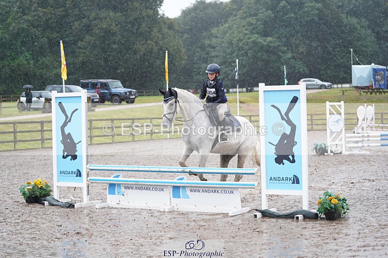 240824X-082412-20175 - 70cm Round 1 8.30 to 9.30