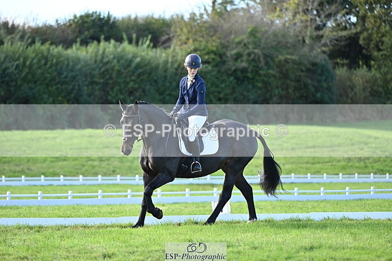 251024A-121550-09546 - F-469-Gabriella.Lucas