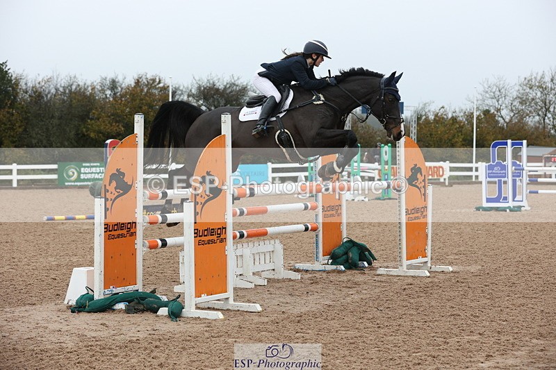 231112A-132311-04435 - Cls 20 Newcomers & 1.10m Open