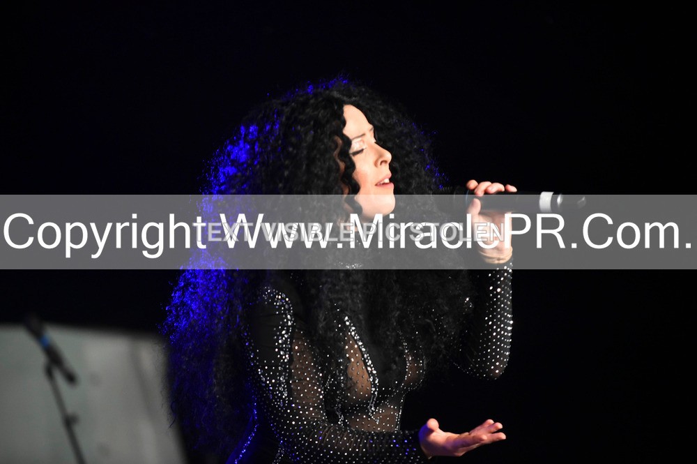 SH4_6401 - The Cher Experience