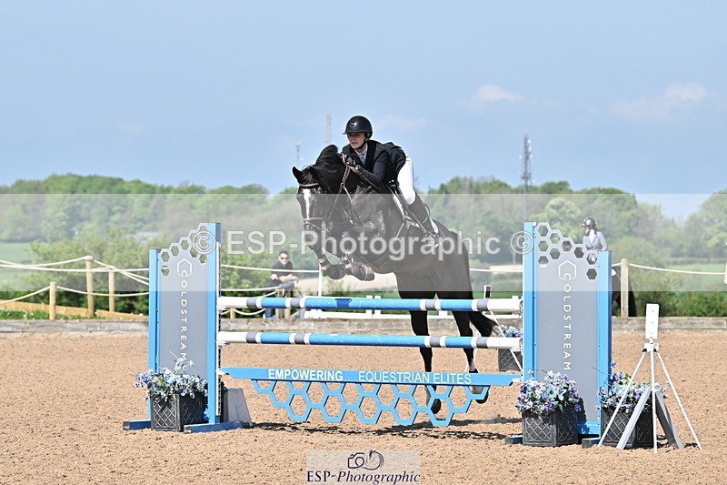 240509A-111534-01089 - Cls 9 Snr 1.20m Open