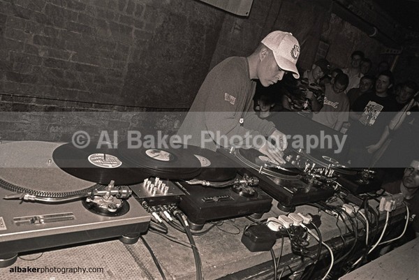 07 - DJ Q Bert @ Sankeys Soap 09.07.02
