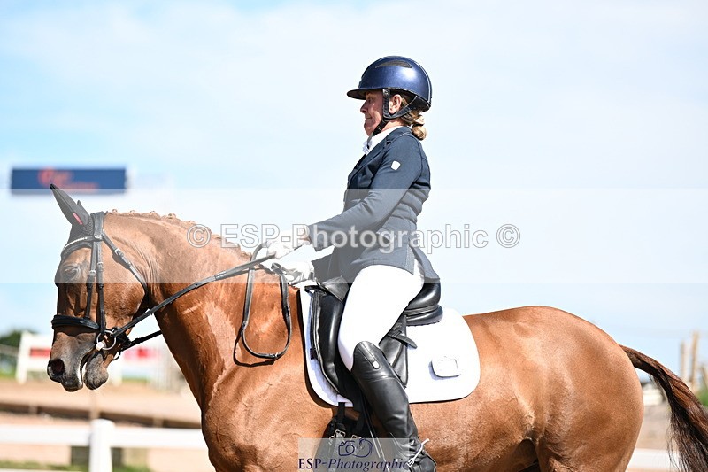 240816A-143007-05614 - 300-Andrea.Kennedy-Ricardo.Red