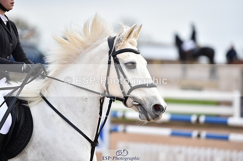 231203A-113030-00888 - Cls 4 Newcomers & 1m Open