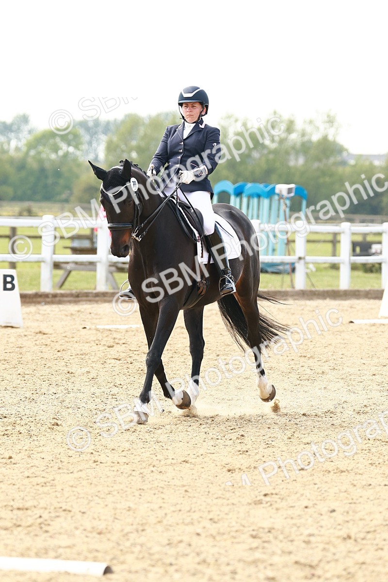 0B8A7204 - Class 12 - Medium 4