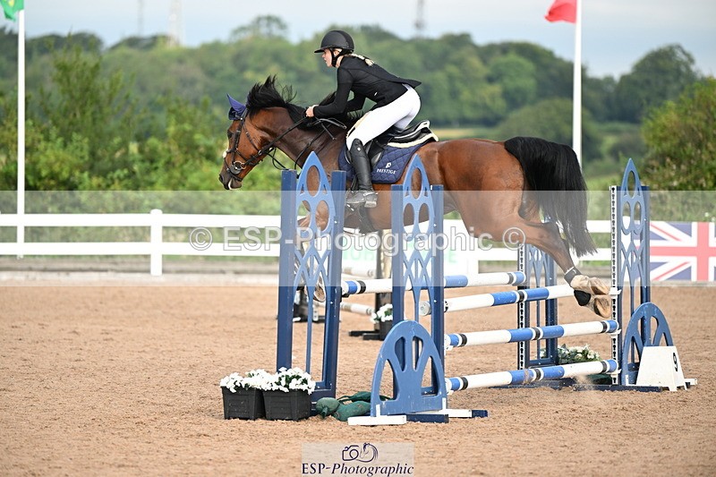 240802A-083207-03190 - Cls 21 A&B Brit Nov & 90cm Open