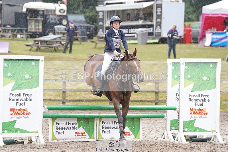 240824X-122440-24026 - 80cm Round 1 12.00 to 13.00