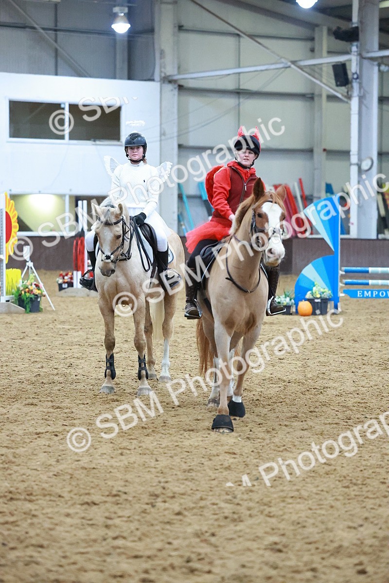 SBM_003665 - Class 4 - Pairs