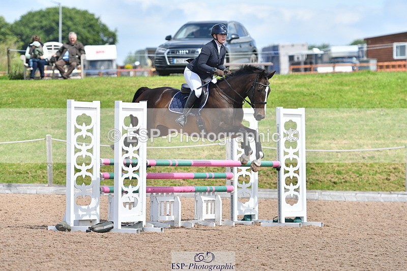 240609A-113107-04600 - Cls 17 Snr 1.05m Open