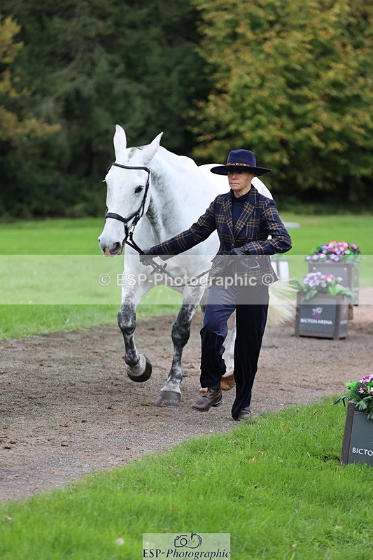 251026A-111733-25351 - G-565-Katie.Maddox