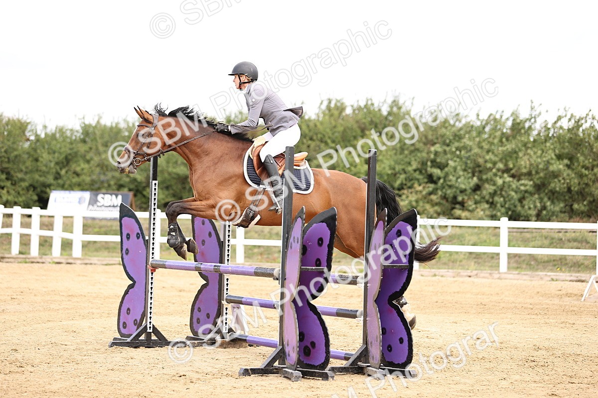 SBM_004201 - Class 3 -  Senior British Novice - 90m Open