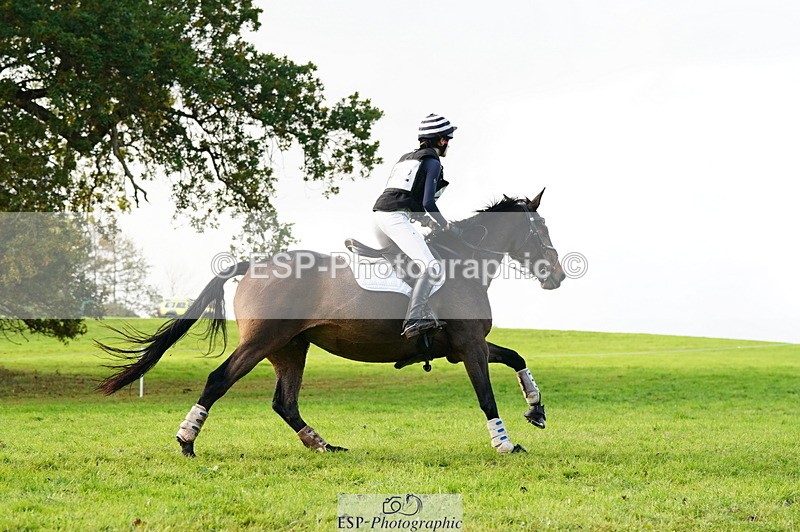 251025A-135340-20696 - F-482-Evie.Matthews