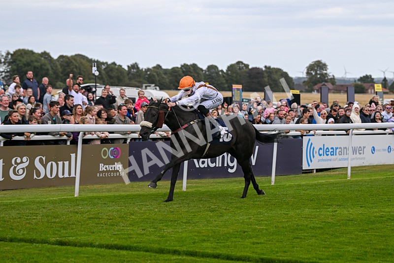 250824-Race 1-Emeralds Pride-2389 - Race 1