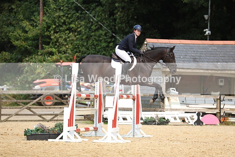 3E7A2532 - Class 8: Senior Newcomers/1.10m open
