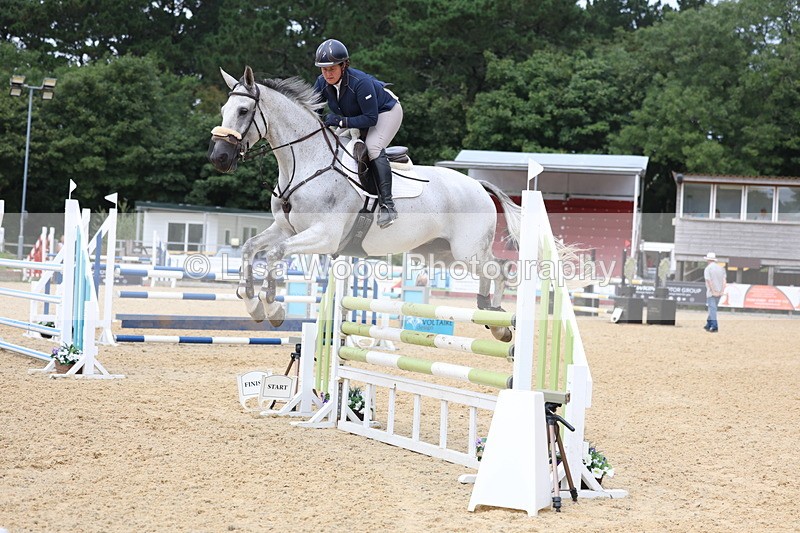 3E7A6318 - Class 8: Senior Newcomers/1.10m open